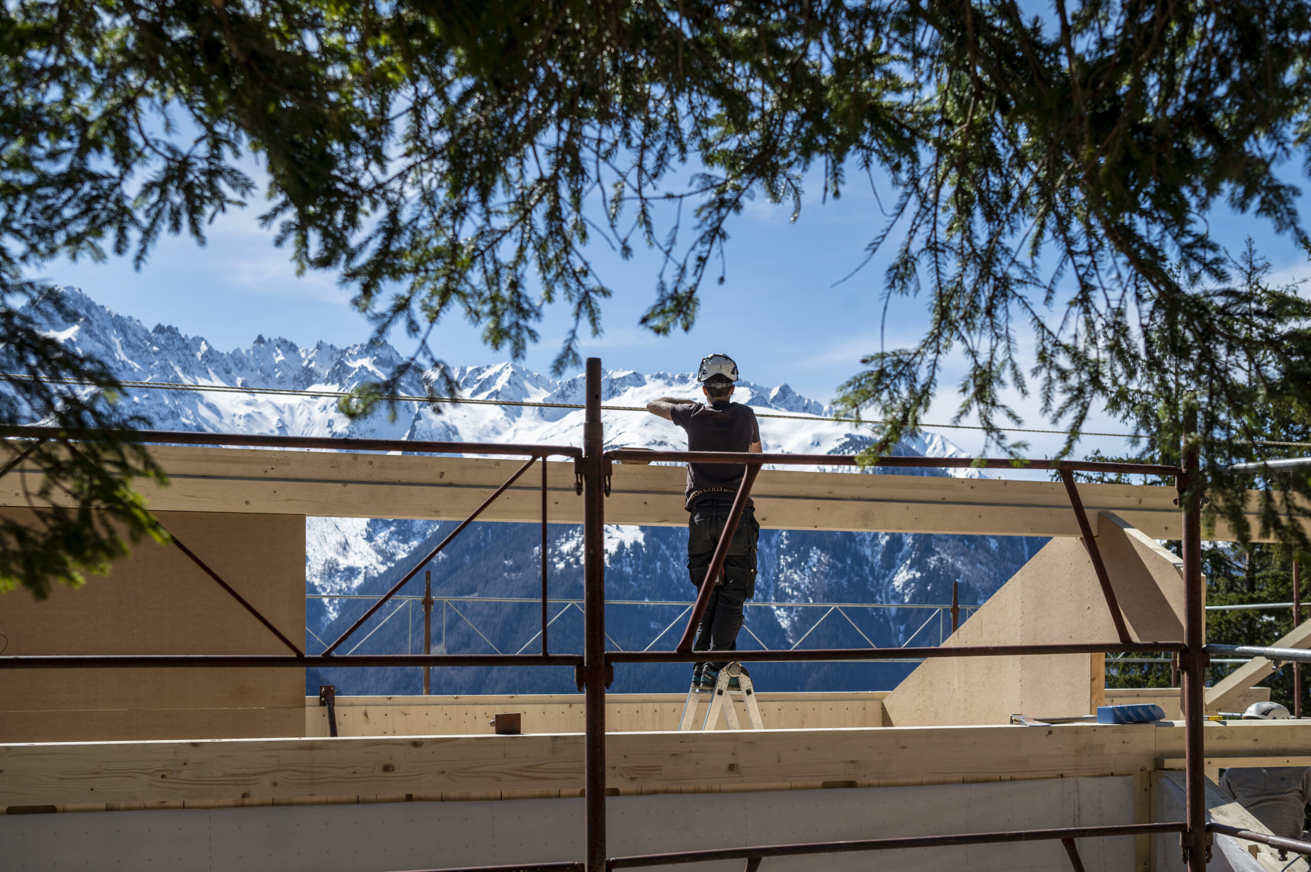 25 Chemin construction bois massif Valais