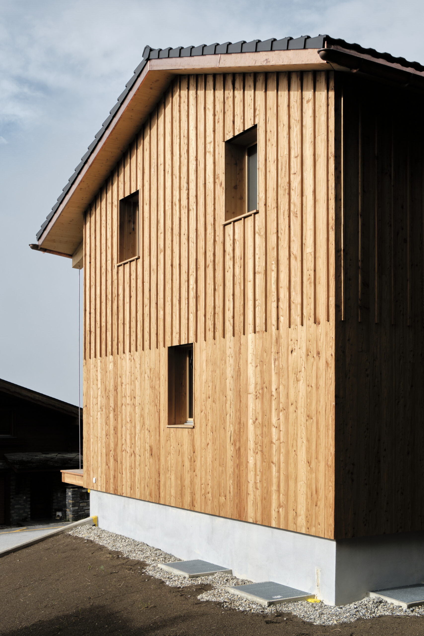 04exterieur-bois-massif-constructin-valais-lens bois massif construction Valais