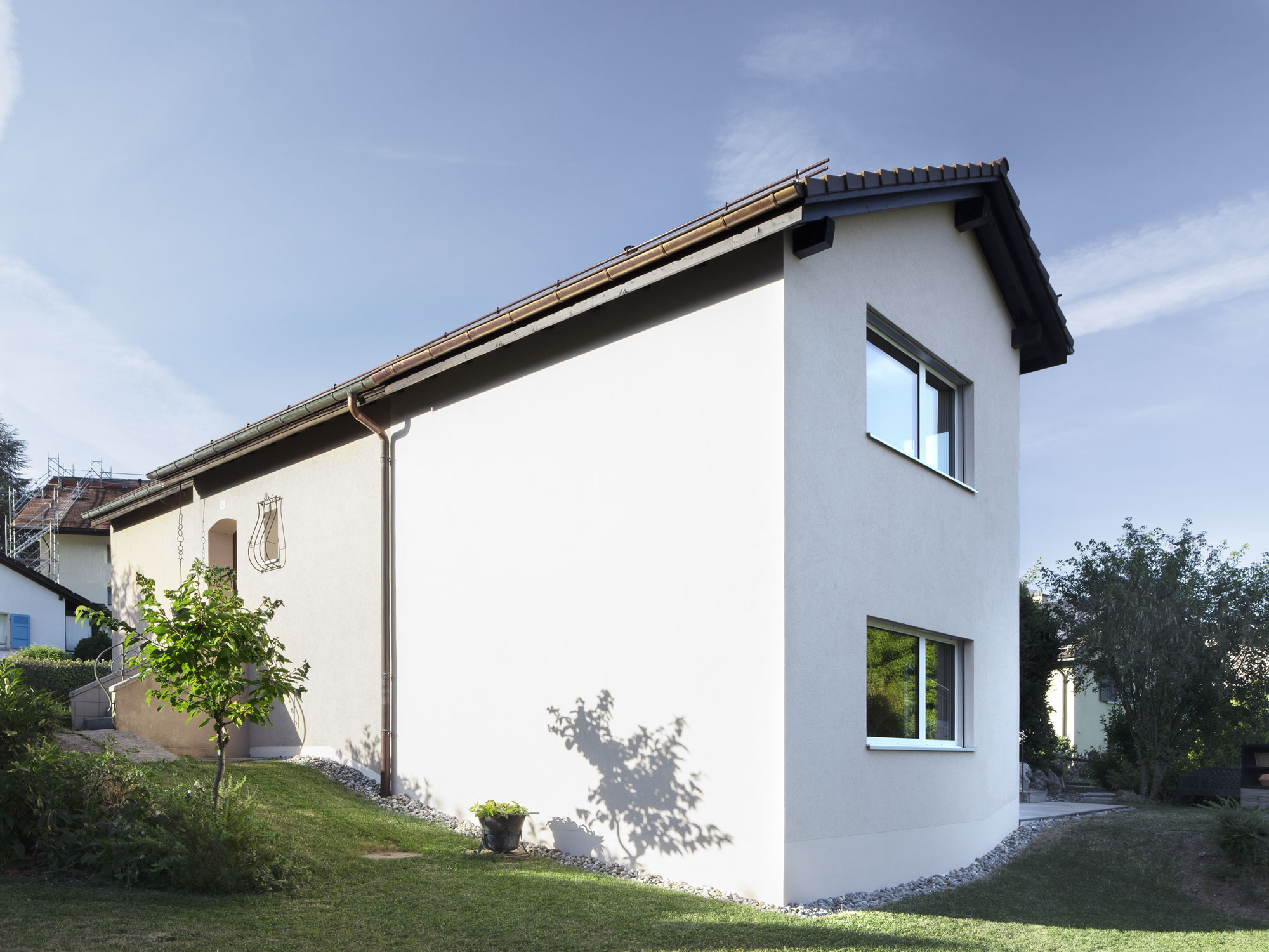 Maison agrandissement bois massif crépi extérieur